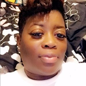 Meet your Posher, Yolanda